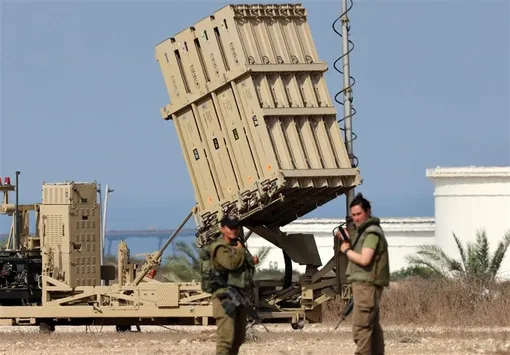 افشاگری رسانه صهیونیستی: ارتش اسرائیل از ذخایر تسلیحاتی ۵۰ ساله خود استفاده می‌کند