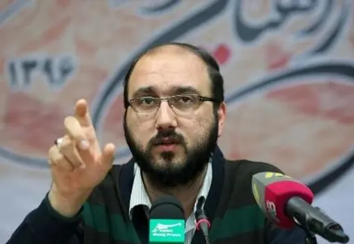 خودرو علی فروغی دچار حادثه شد