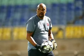 مربی پرسپولیس قراردادش را فسخ کرد