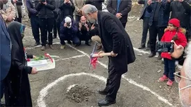 آغاز احداث کتابخانه در روستای اشترمل شهرستان تویسرکان توسط بانک پاسارگاد