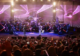 اقدام جنجالی در کنسرت ماکان‌ بند در این ویدئو قابل مشاهده است/ فیلم