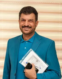 خوانندگی دسته جمعی بازیگران زن با آهنگ گوگوش در عروسی نعیمه نظامدوست/ فیلم