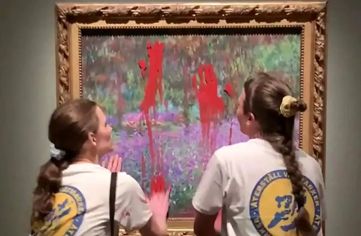 خراب کردن یک تابلوی نقاشی گران‌قیمت توسط دو فعال محیط زیست