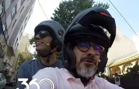 موتورسواری همایون شجریان و عادل فردوسی پور در خیابانهای تهران!/ عکس