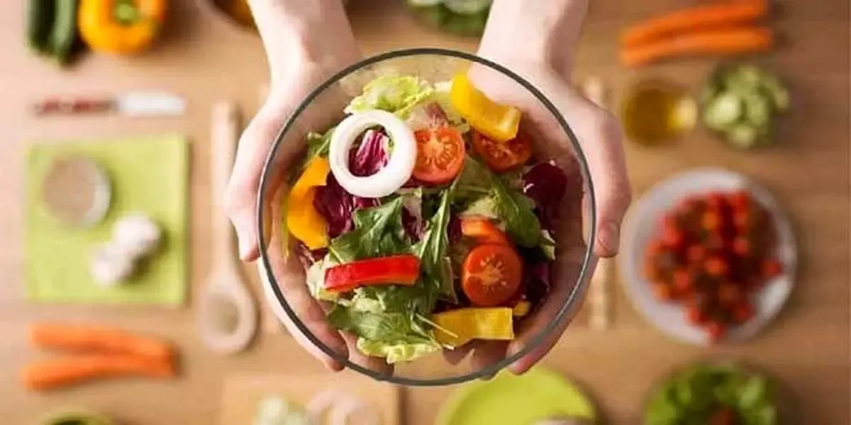 چه ساعتی غذا بخوریم