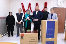 ازدواج زوج جوان در زندان/ عکس