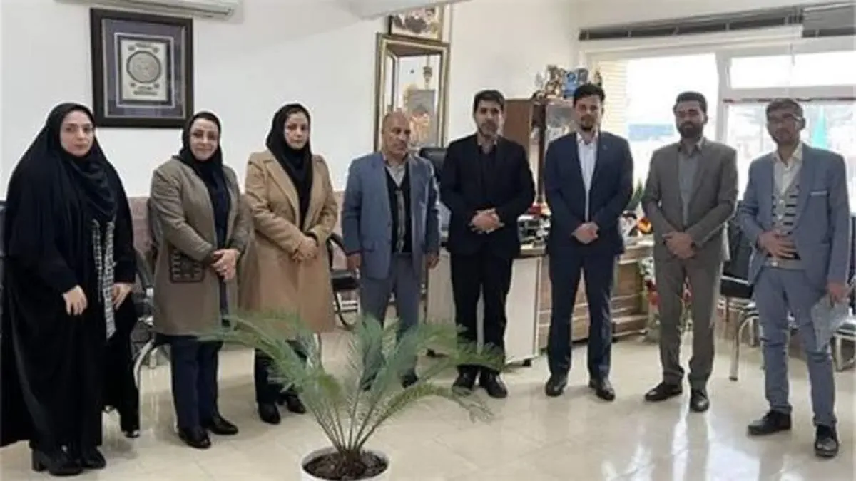 تقدیر آموزش و پرورش شهرستان‌های فردوس و سرایان از خدمات بیمه دانا