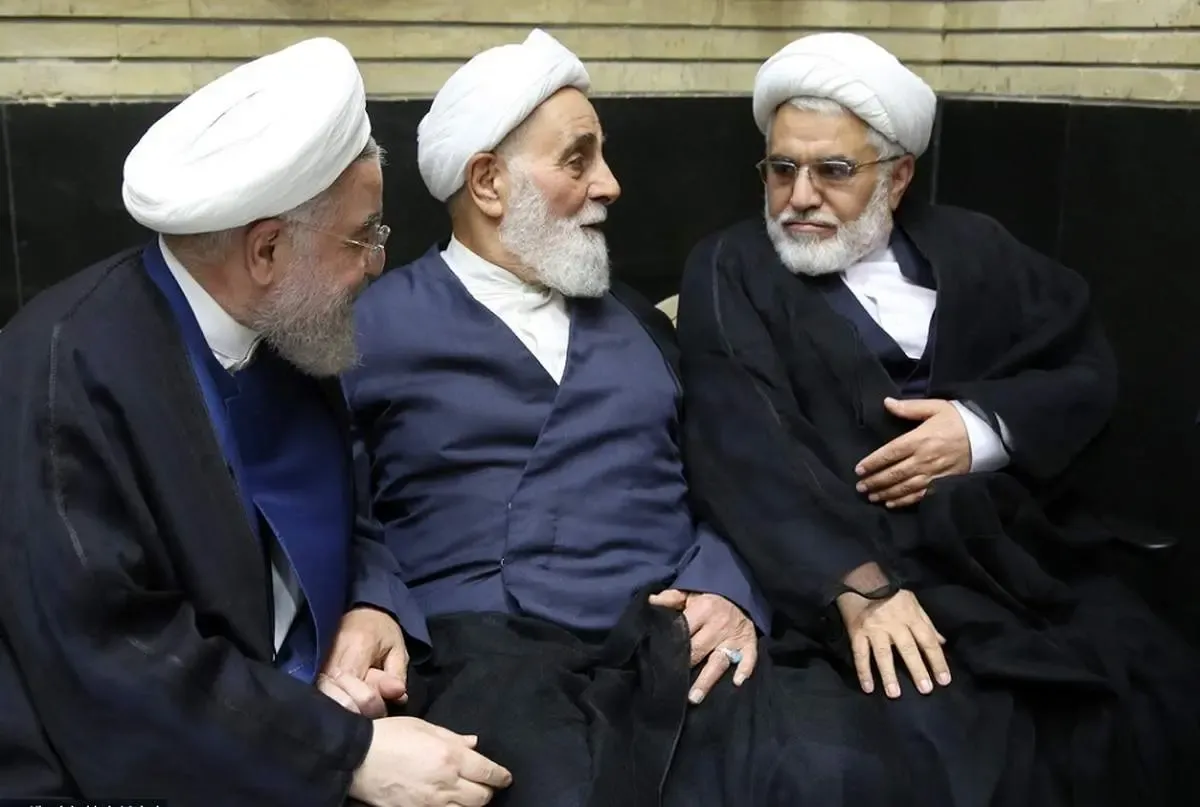 حاشیه‌ای جالب در ختم مادر جهانگیری که سوژه رسانه‌ها شد | دو رقیب سیاسی که دست روزگار در کنار هم قرارشان داد