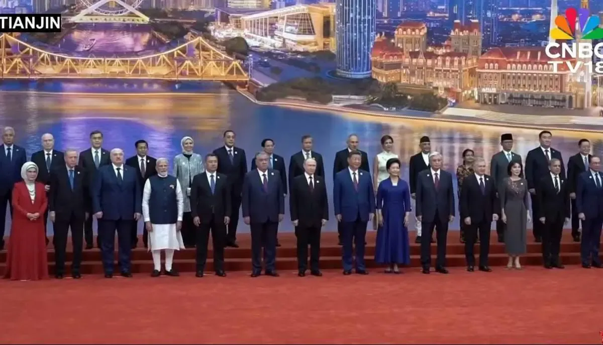 عکس یادگاری سران شانگهای بدون حضور پزشکیان