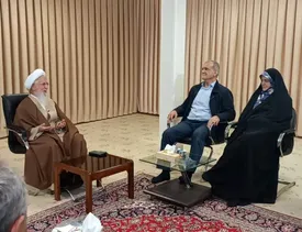 دیدار پزشکیان و دخترش با آیت الله جوادی آملی/ عکس