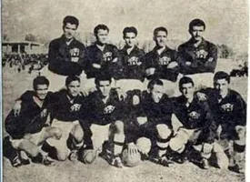 استقلال در این تاریخ، قرمز پوشید!/ عکس