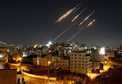 فرودگاه مسافری کاشان برای چندمین بار هدف متجاوزان آمریکایی صهیونی قرار گرفت