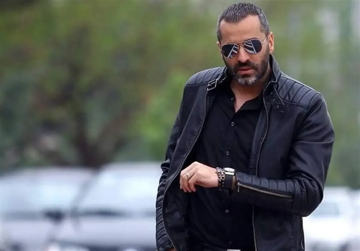 استایل شیک همسر علیرام نورایی در کافه‌ای لوکس با اکسسوری‌های خاص /عکس