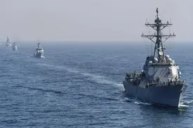 جزئیات تازه از خودزنی کشتی‌های نظامی آمریکا/ ۲ نفر مجروح شدند