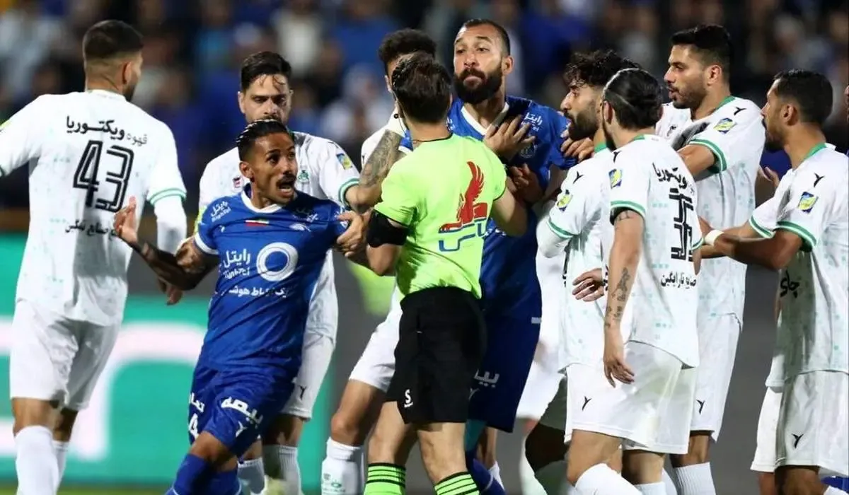 کارشناس داوری: روزبه چشمی باید اخراج می‌شد