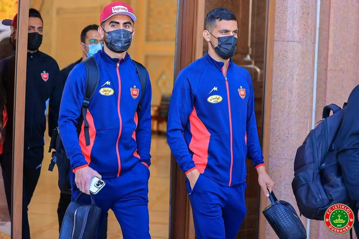 پرسپولیسی ها لباس استقلالی پوشید