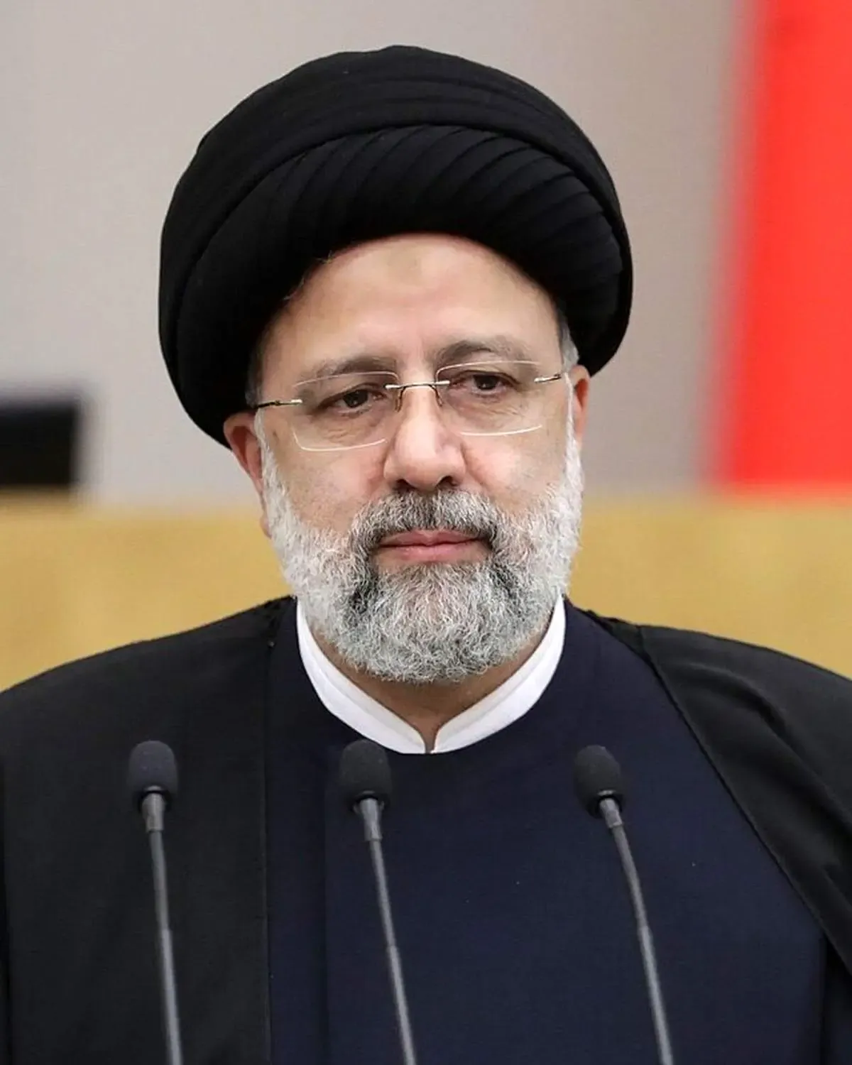 رئیسی عذرخواهی کند بخاطر تخلفات دبش!