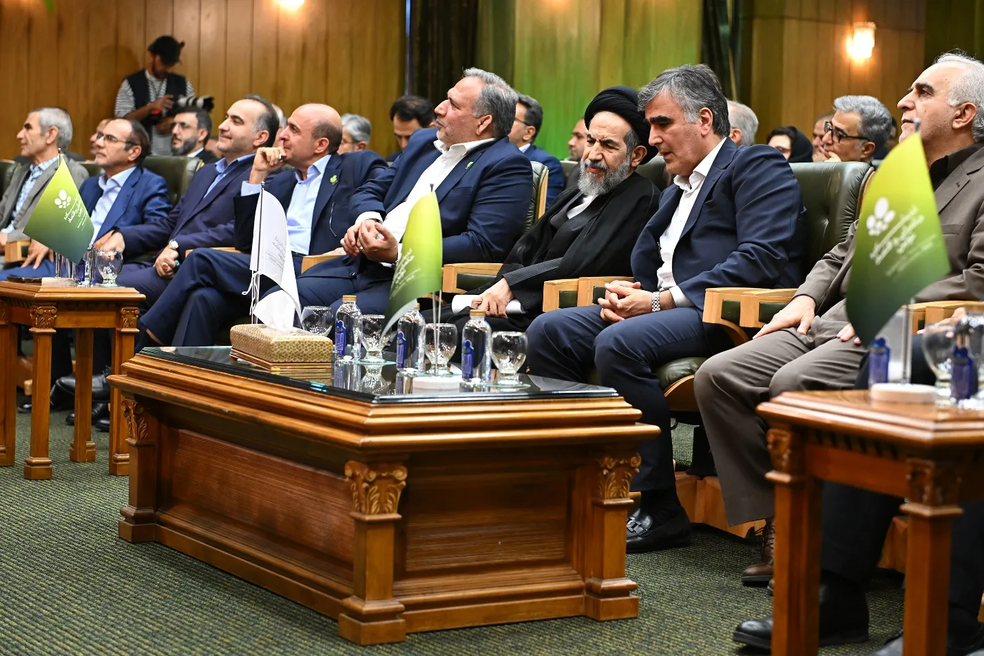 شمسالدین حسینی، رئیس هیاتمدیره اندیشکده حکمرانی و اقتصاد نوین شمسالدین حسینی، رئیس هیاتمدیره اندیشکده حکمرانی و اقتصاد نوین