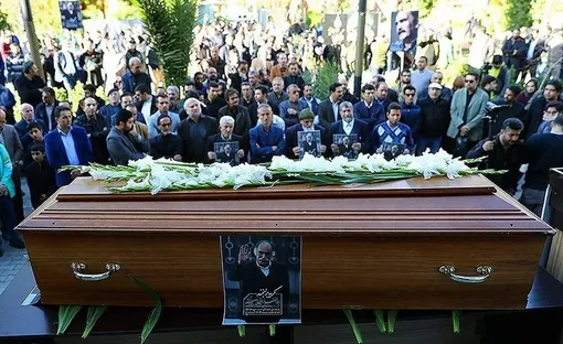 مراسم تشییع پیکر مرحوم زرویی نصرآباد / عکس : محمد حسن‌زاده