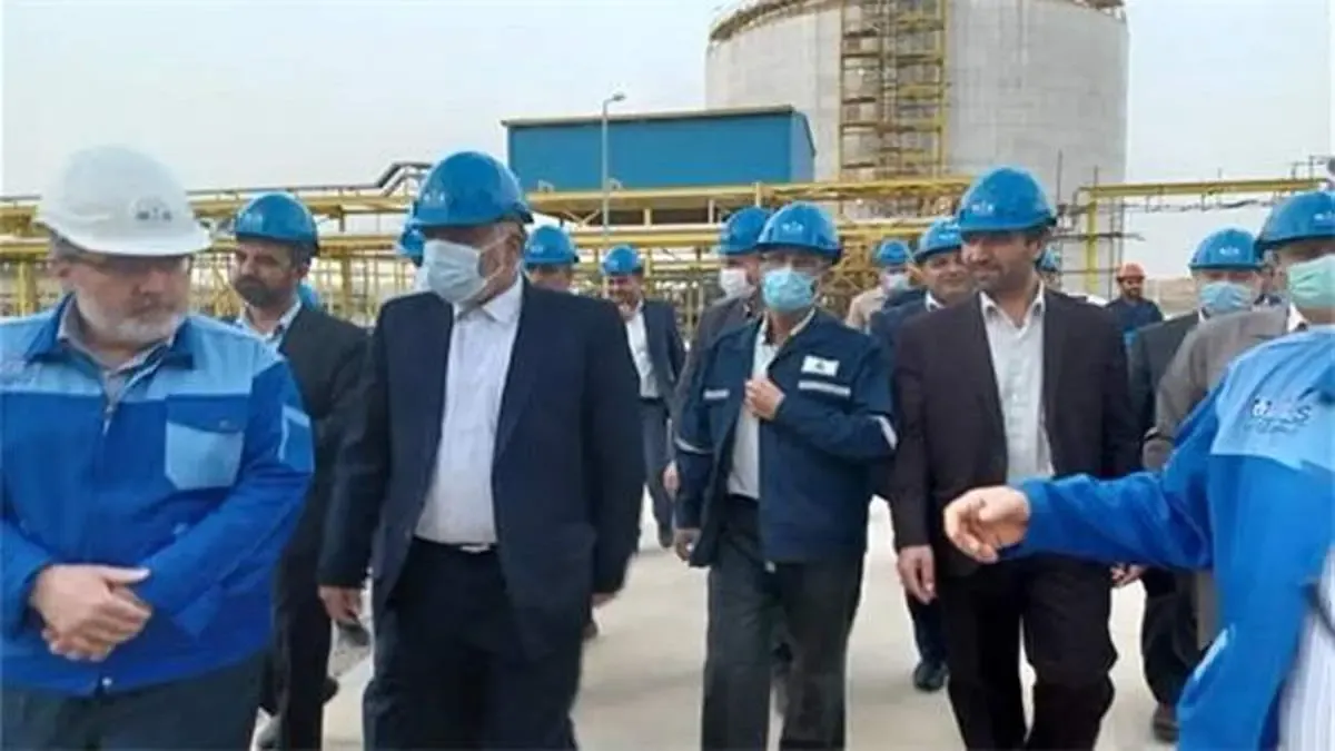 خود را ملزم به تامین خوراك پتروشیمی‌ها می‌دانیم