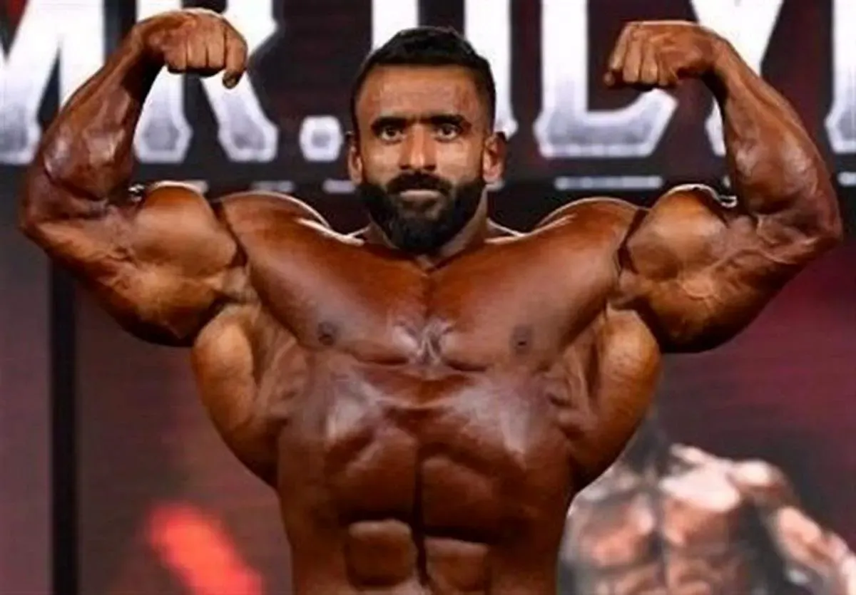 تیپ جدید هادی چوپان برای تبریک سال نو / فیلم