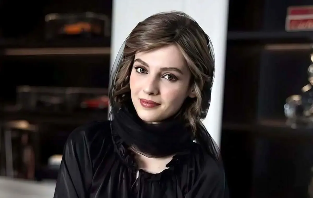 رونمایی از عکس های جدید ستاره تاسیان