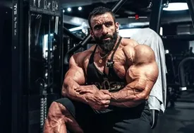 هادی چوپان روی جلد مجله مشهور آمریکایی/عکس