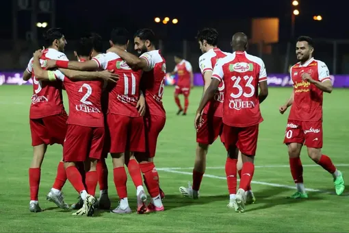 پرسپولیس با ۳ گل صنعت نفت را درهم کوبید