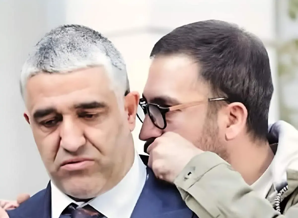 ​ بعد از «مرد عینکی»، «قسطنطنیه» می‌آید