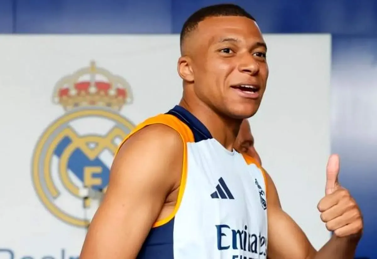 امباپه آشتی می‌خواهد: تولد مبارک پی‌اس‌جی!‌