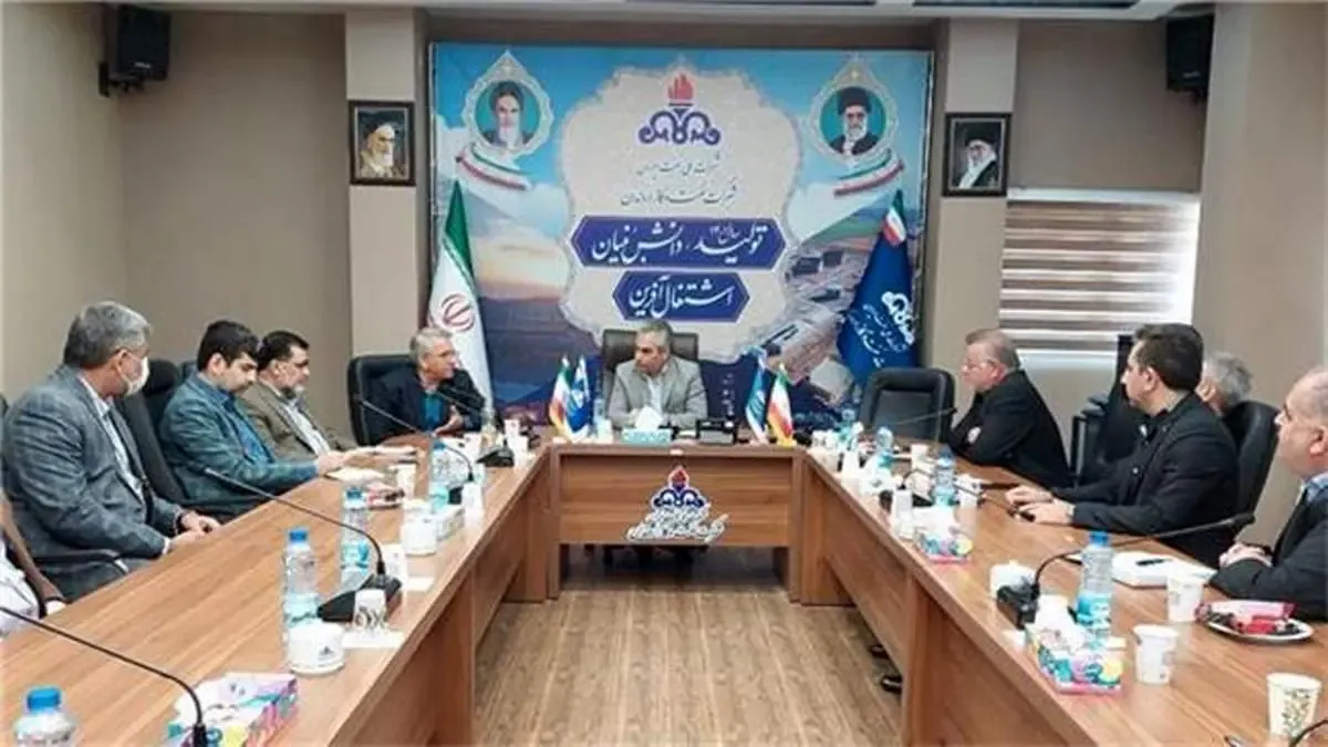 زمینه توسعه همكاری میان شركت اروندان و بانك ملت بررسی شد