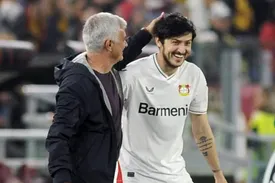 خبر بد مورینیو برای سردار آزمون