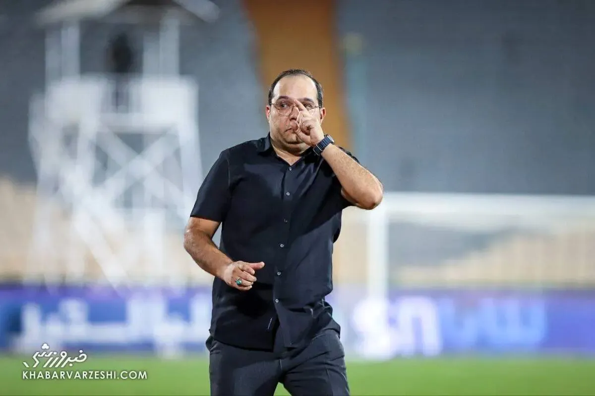 خداحافظی غیر منتظره در رختکن پس از باخت!