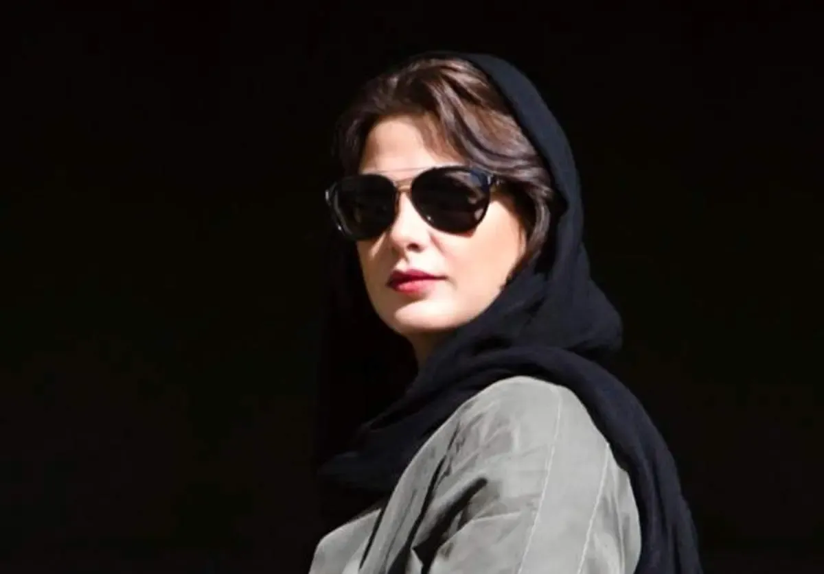 مدلینگ جذاب طناز طباطبایی با کت و دامن/ عکس