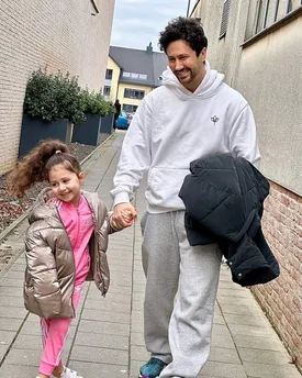 ویدیوی دوستداشتنی نبات استخری با خال هندی!