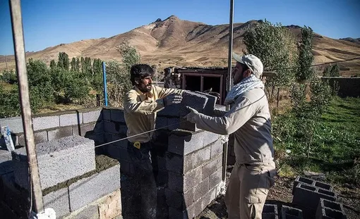 اردوی جهادی در روستاهای « قُروِه »/عکس : بختیار صمدی
