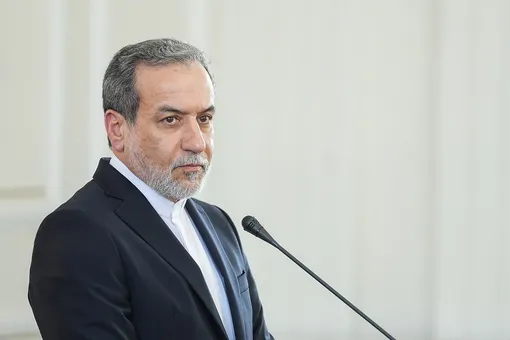 ایران سر جنگ با همسایگان ندارد