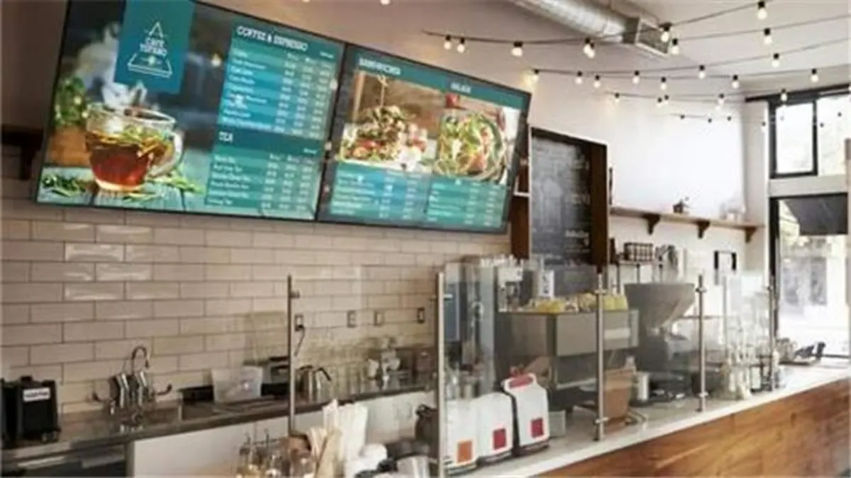 مقایسه نمایشگرهای داخلی و outdoor سامسونگ؛ کدام نمایشگر برای کسب‌وکارها مناسب‌تر است؟