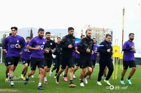 دختران قشنگ در تمرین استقلال/خانواده سیلوا هم آمدند