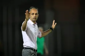 سرمربی جدید سپاهان انتخاب شد