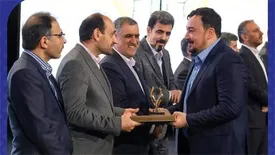 معاون بیمه سرمد، مدیر نمونه صنعت بیمه کشور شد