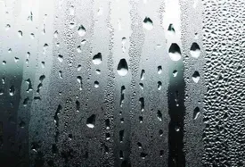 تنفس بخار آب حمام روزه را باطل می کند؟/ پاسخ آیت الله خامنه ای