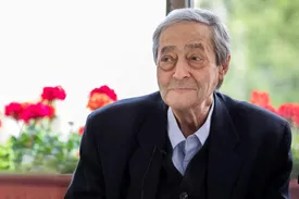 ادامه روند درمان احمدرضا احمدی/ ماهور احمدی: مغز پدرم مثل ساعت کار میکند