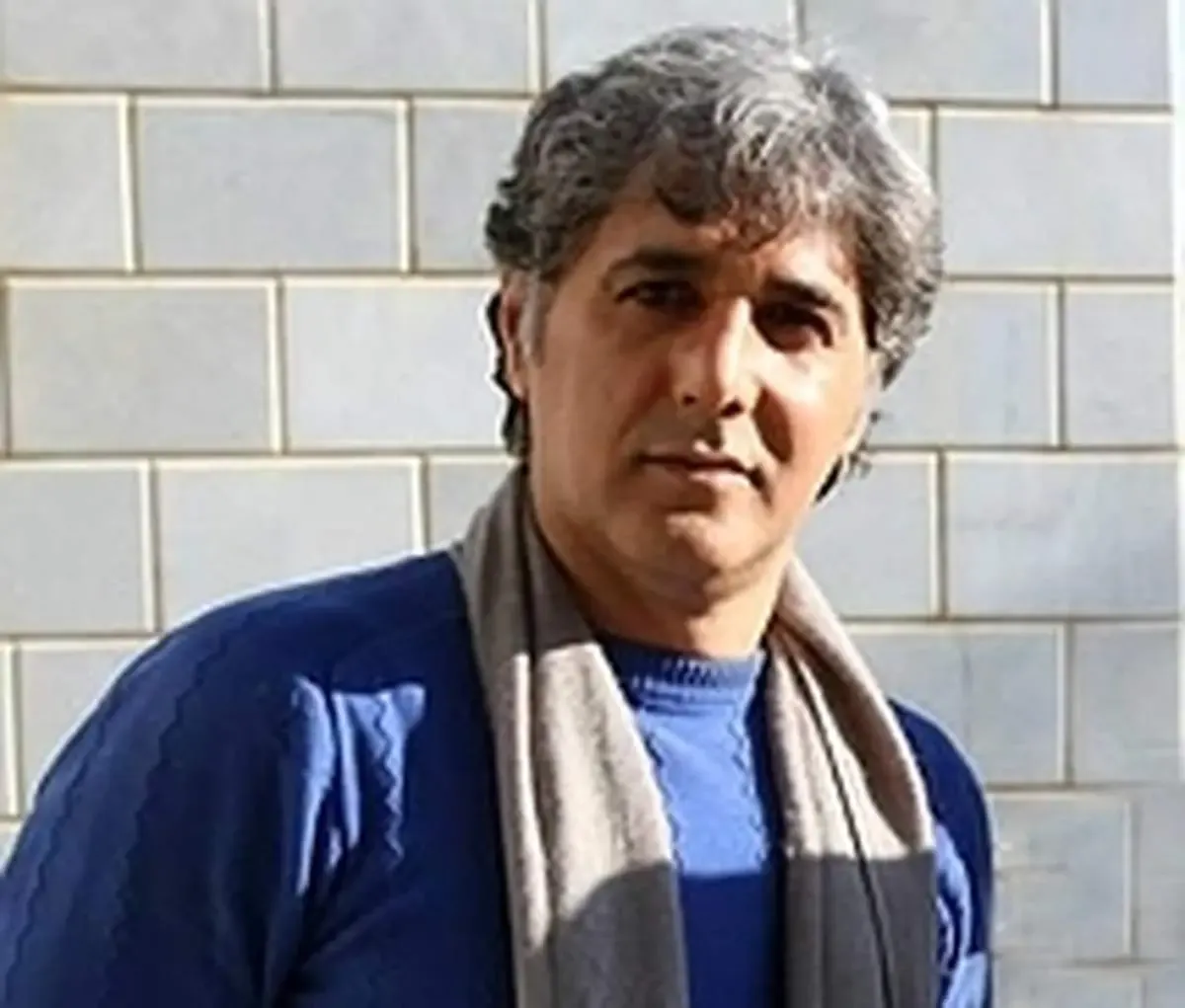 یک بازیگر دیگر مجری شد