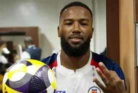 مهاجم استقلال در مقدماتی جام جهانی سه گل زد