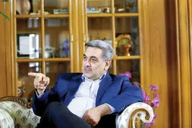 مگر قرار است کسی انتقاد نکند