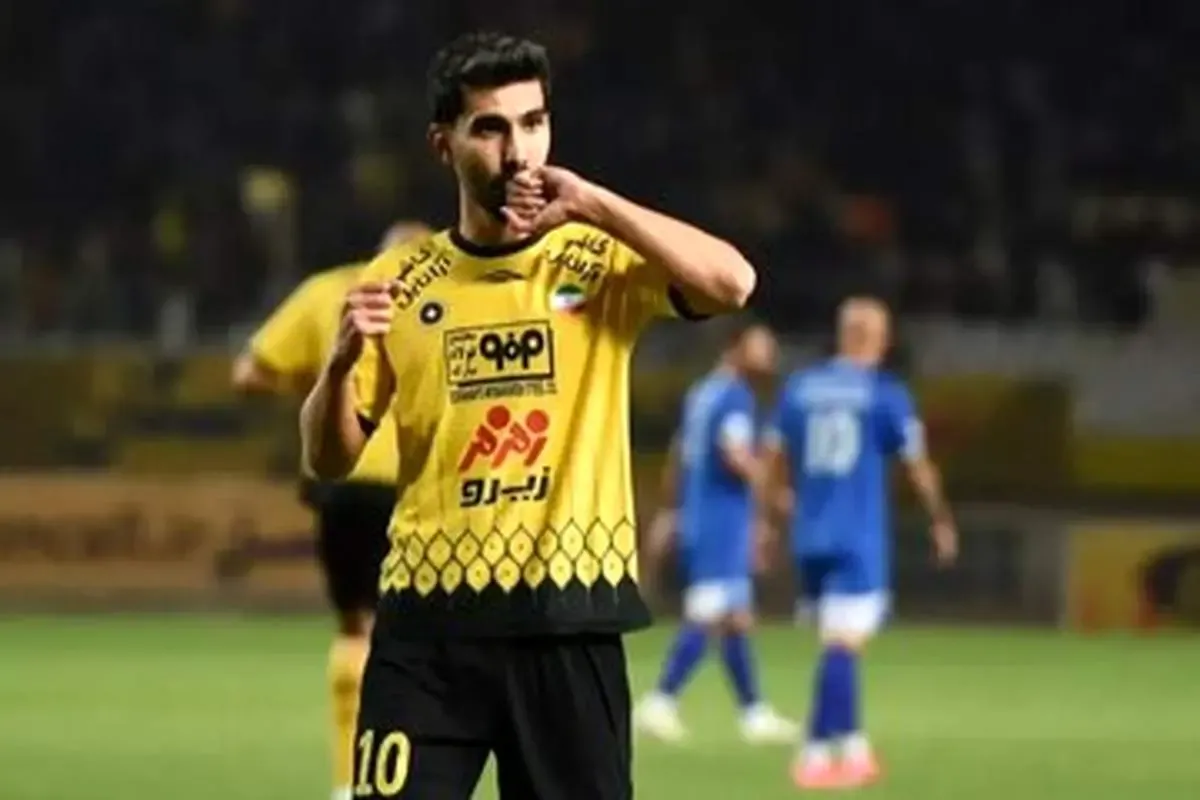 چهارمین خرید پرسپولیس؛ ستاره سپاهان، سرخپوش شد/عکس