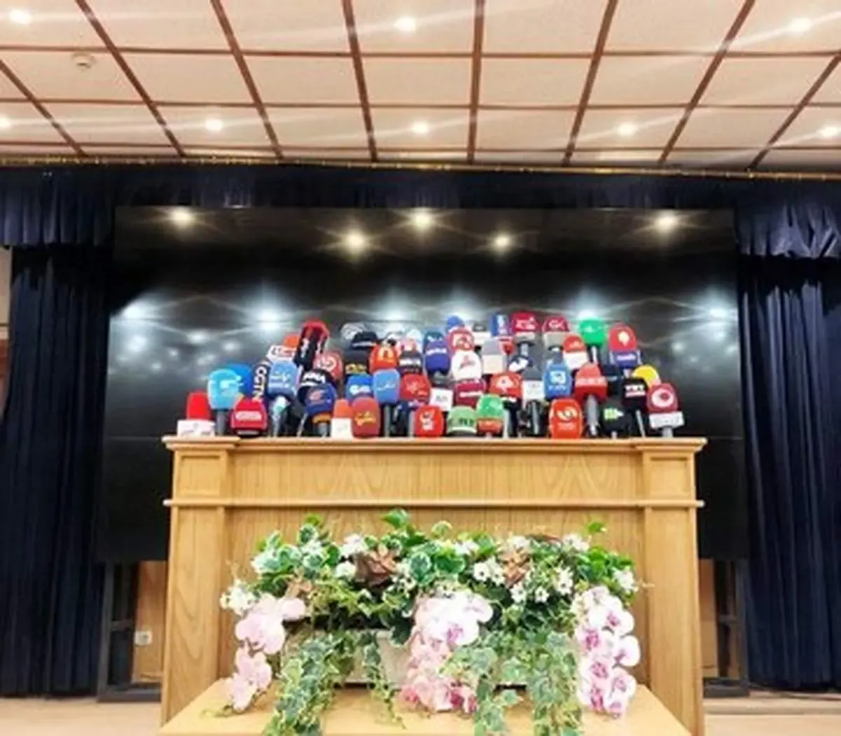 چه کسانی تا 9 صبح یکشنبه نامزد انتخابات ریاست جمهوری شده‌اند؟