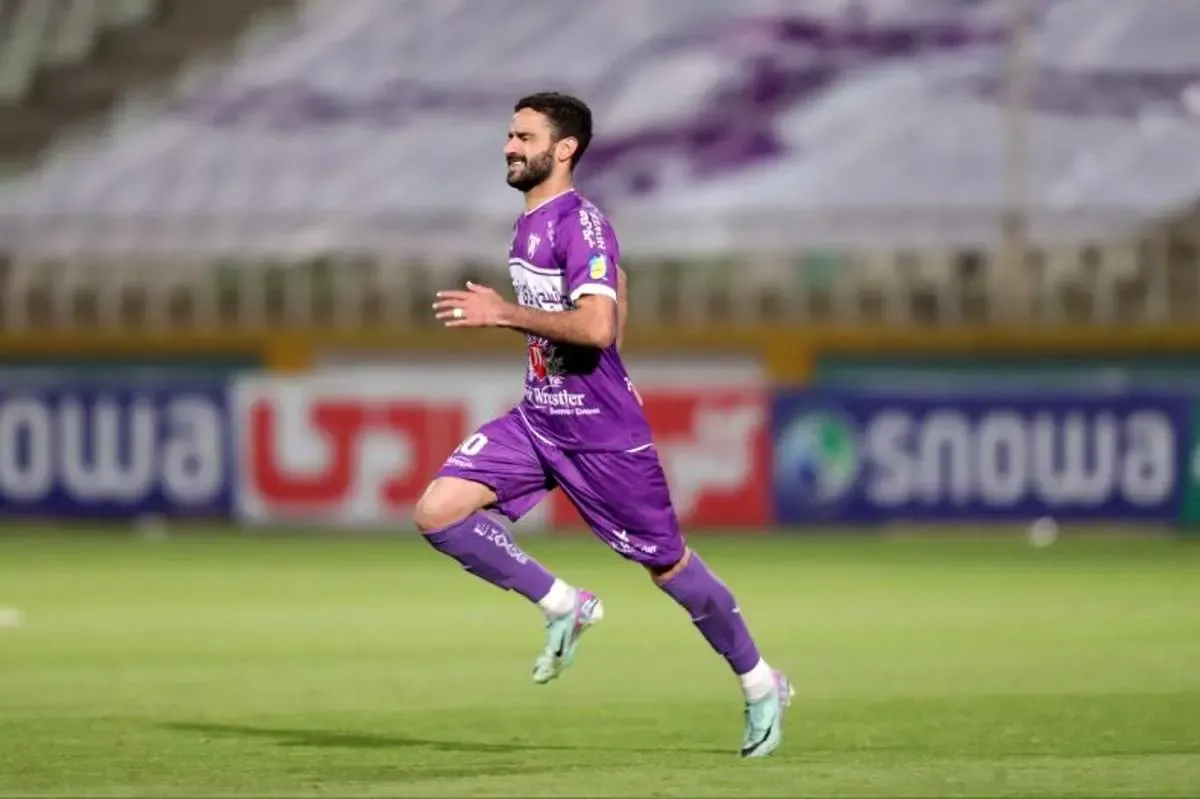 پنالتی پرحاشیه هوادار: اصرار، خواهش، گریه!