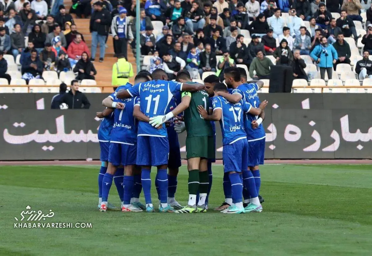 تیکه سنگین غلامپور درباره جام‌های پرسپولیس!/ عکس